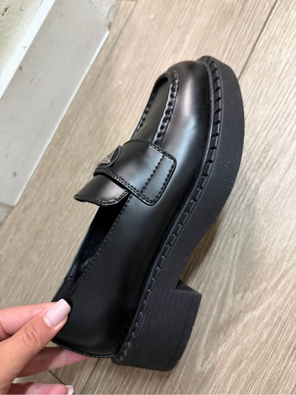 Prada Women’s Black Leather Loafers - Picture 5 of 7